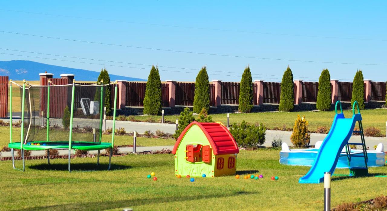 Sanderson Apartments Miercurea Ciuc Buitenkant foto